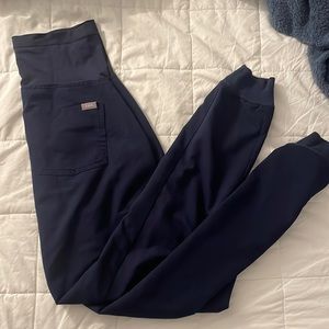 Figs maternity joggers